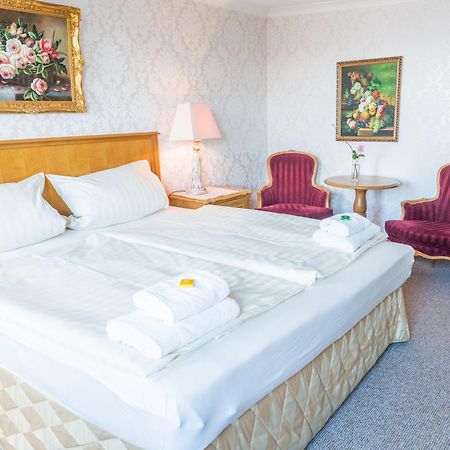 Romantisches Hotel Zur Traube Schwerin Schwerin  Bilik gambar