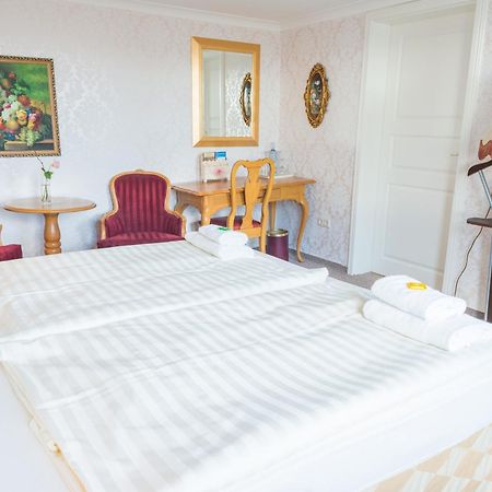 Romantisches Hotel Zur Traube Schwerin Schwerin  Bilik gambar
