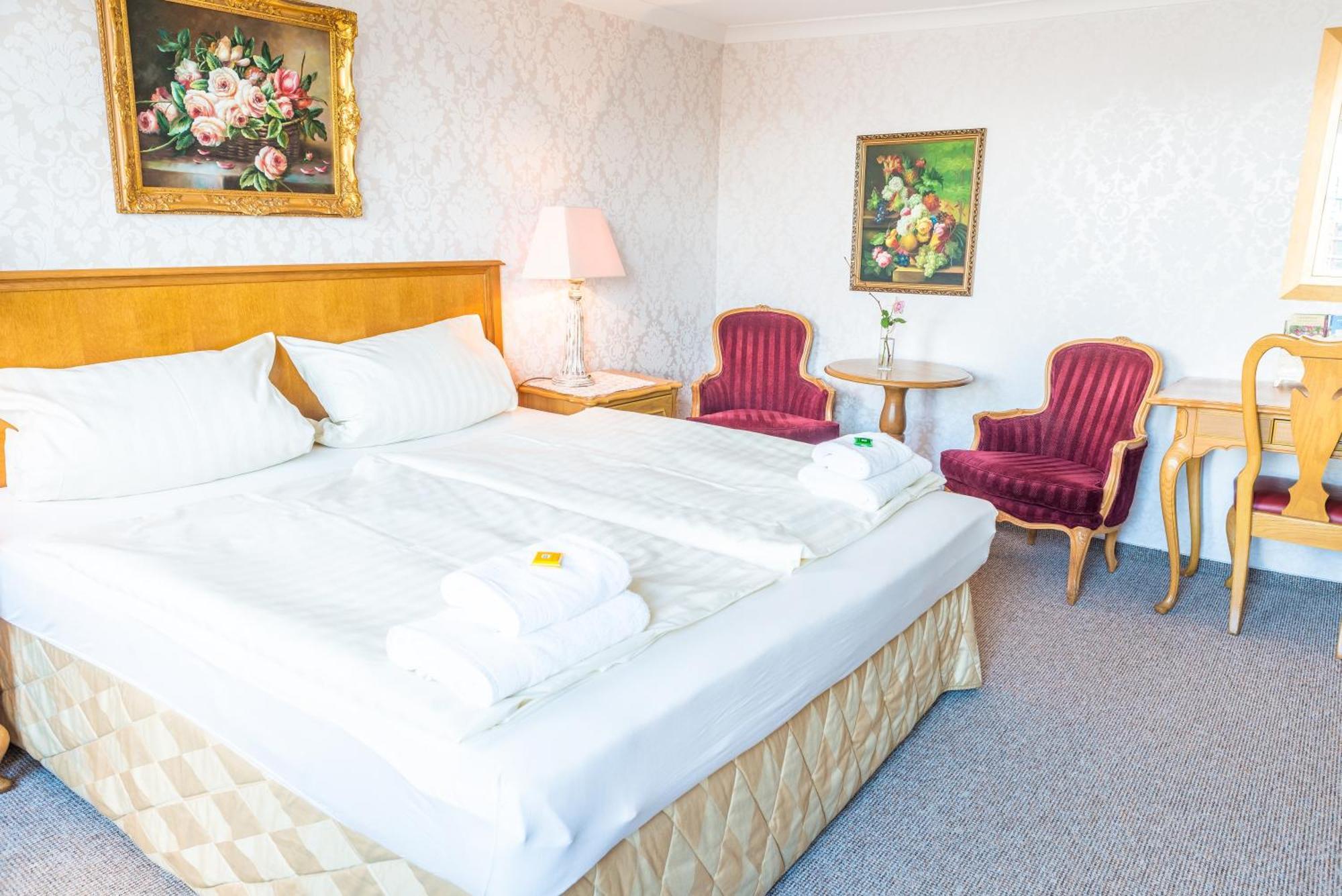 Romantisches Hotel Zur Traube Schwerin Schwerin  Bilik gambar