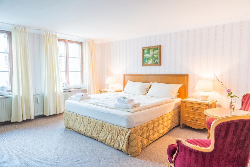 Romantisches Hotel Zur Traube Schwerin Schwerin  Bilik gambar