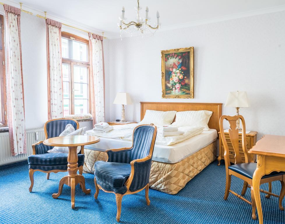 Romantisches Hotel Zur Traube Schwerin Schwerin  Bilik gambar